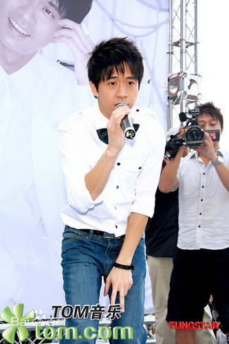 光良（艺名）(Michael Wong)台北签票会性感图片图集