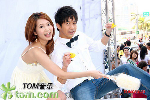 光良（艺名）(Michael Wong)台北签票会性感图片图集