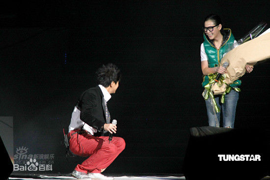 光良（艺名）(Michael Wong)2008年11月15日台北小巨蛋演唱会前后照片