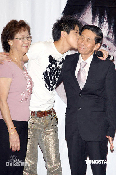 光良（艺名）(Michael Wong)2008年11月15日台北小巨蛋演唱会前后照片