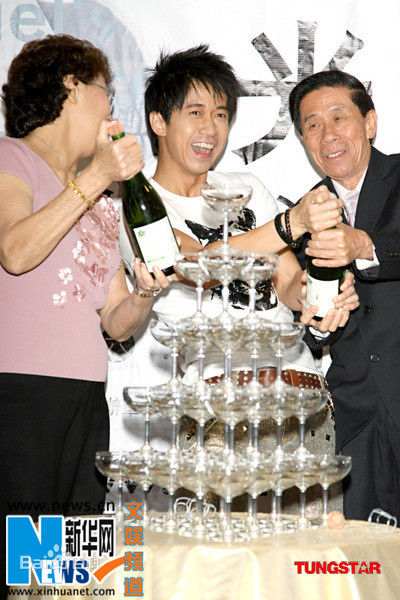 光良（艺名）(Michael Wong)2008年11月15日台北小巨蛋演唱会前后照片