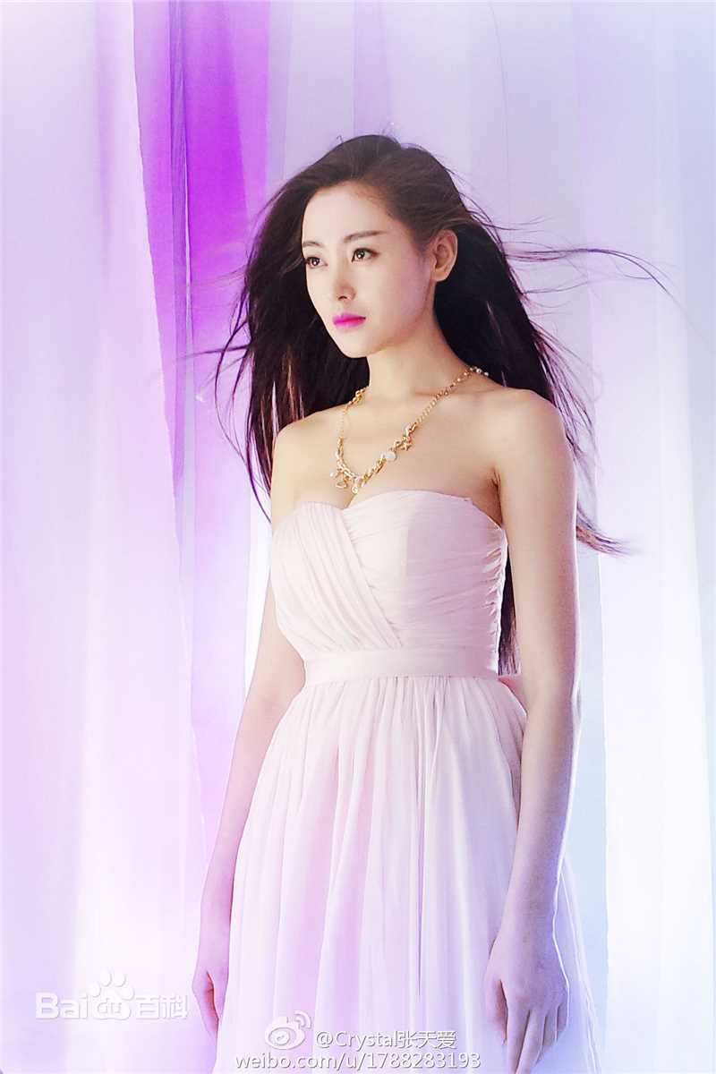 张天爱(Crystal)微博生活照素颜照相册