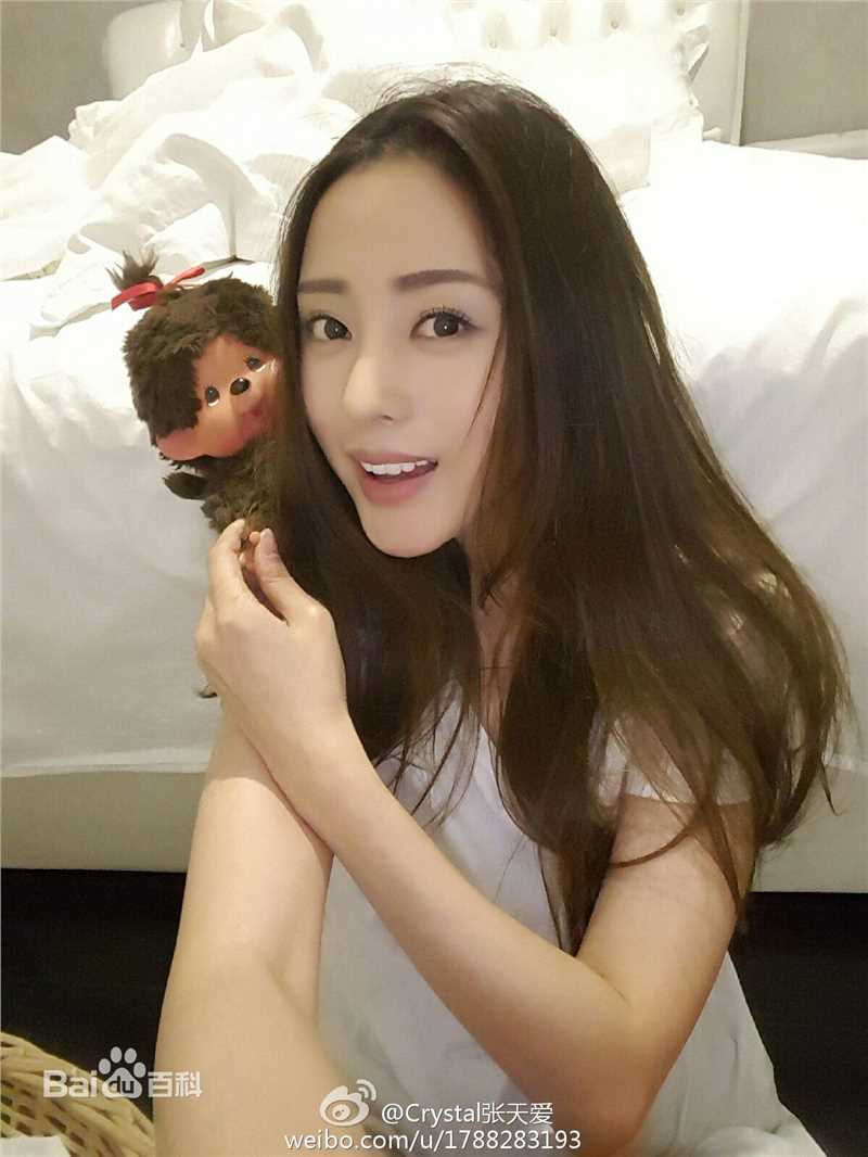张天爱(Crystal)微博生活照素颜照相册