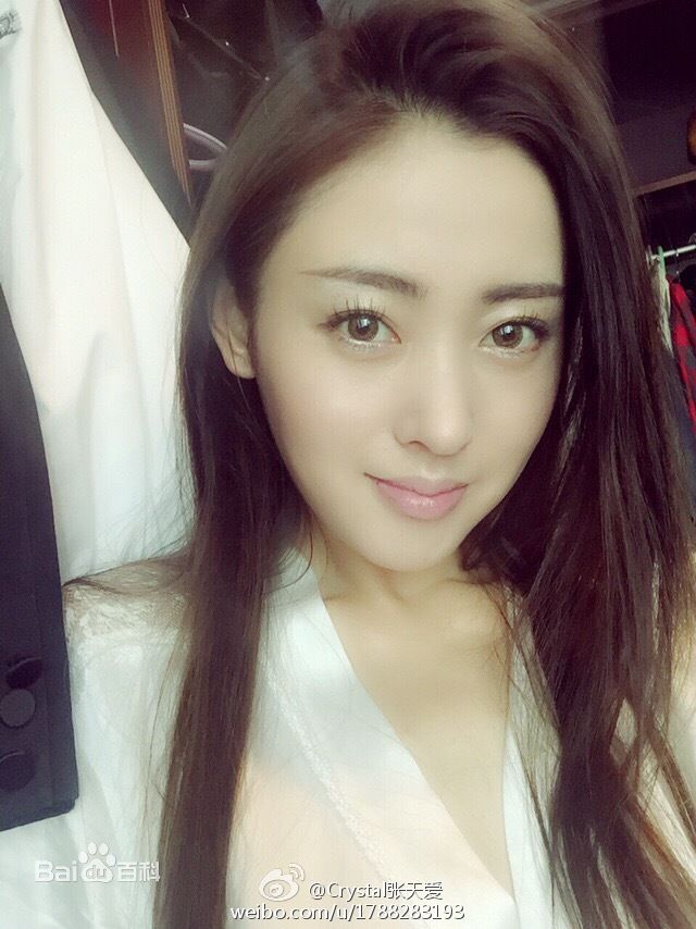 张天爱(Crystal)微博生活照素颜照相册
