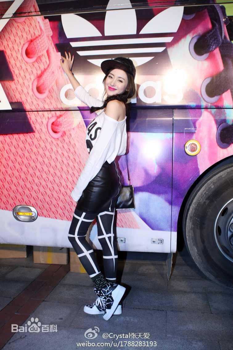 张天爱(Crystal)微博生活照素颜照相册