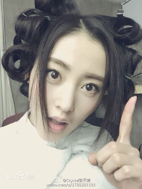 张天爱(Crystal)微博生活照素颜照相册