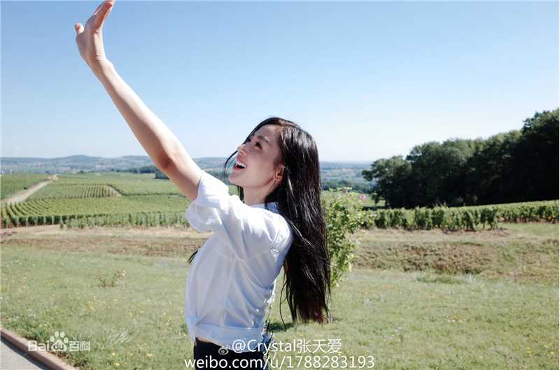 张天爱(Crystal)微博生活照素颜照相册
