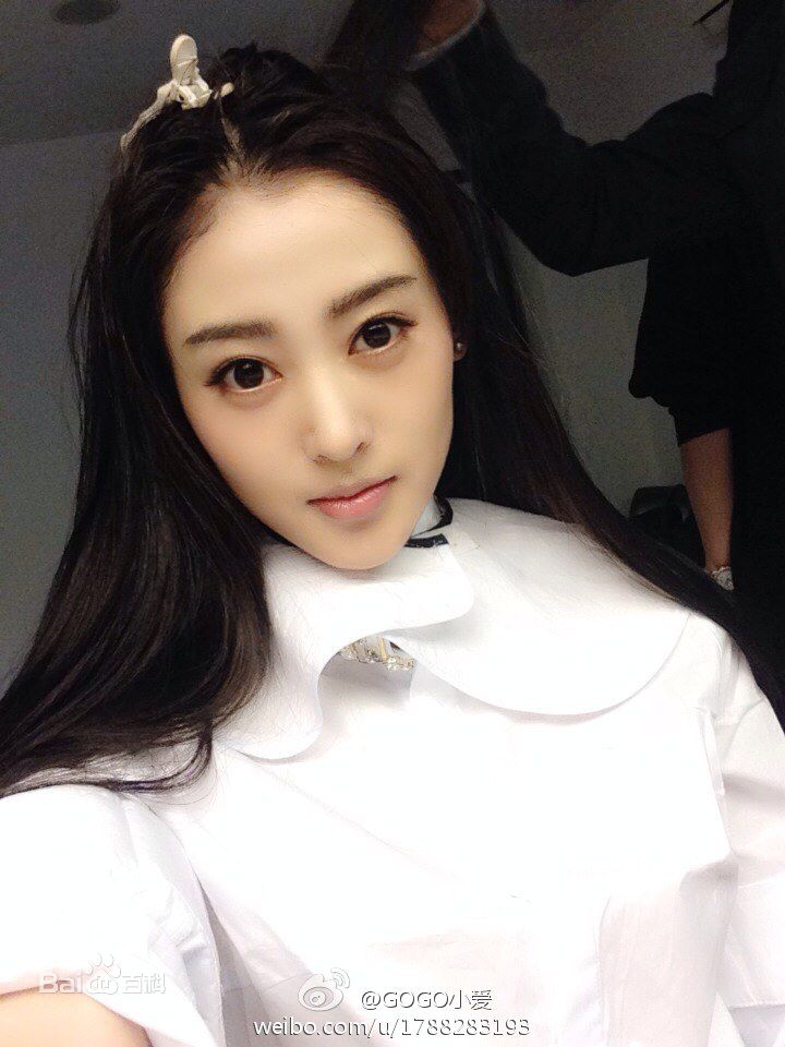 张天爱(Crystal)微博生活照素颜照相册