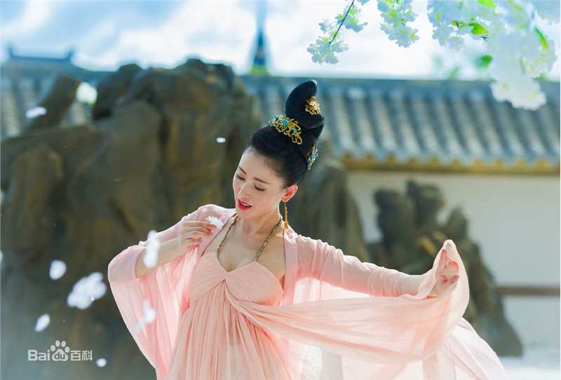 张天爱(Crystal)在《太子妃升职记》张芃芃中的