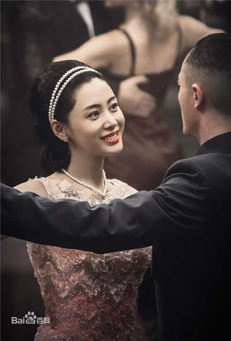 精选张天爱(Crystal)在《建军大业》宋美龄中的图册