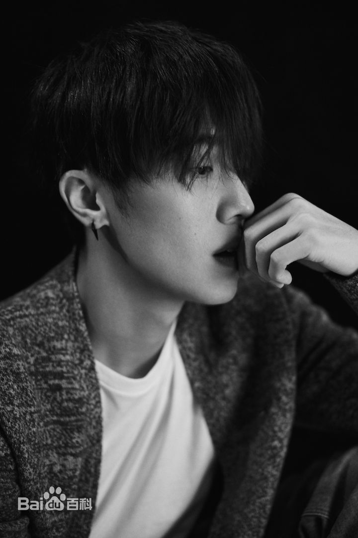 周游最新个人壁纸