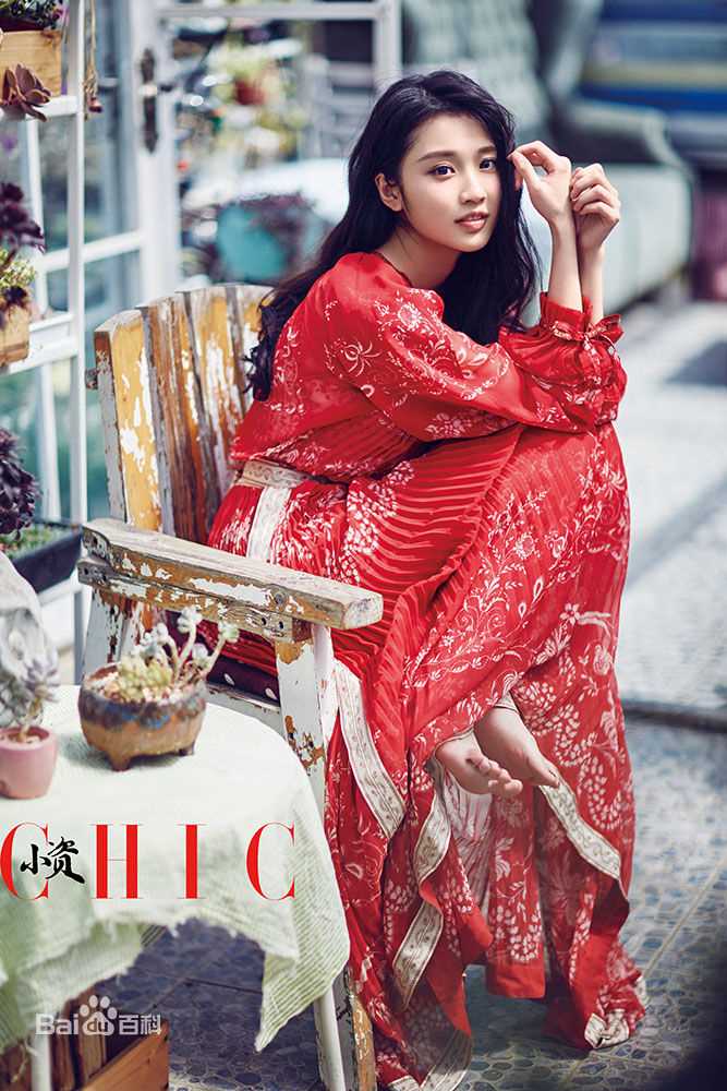 精选张慧雯(Zhang Huiwen)在《小资CHIC》中的图册