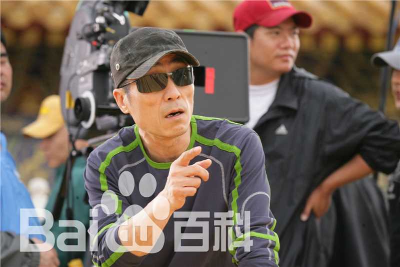 高清温德光在拍摄《满城尽带黄金甲》片场中的图集