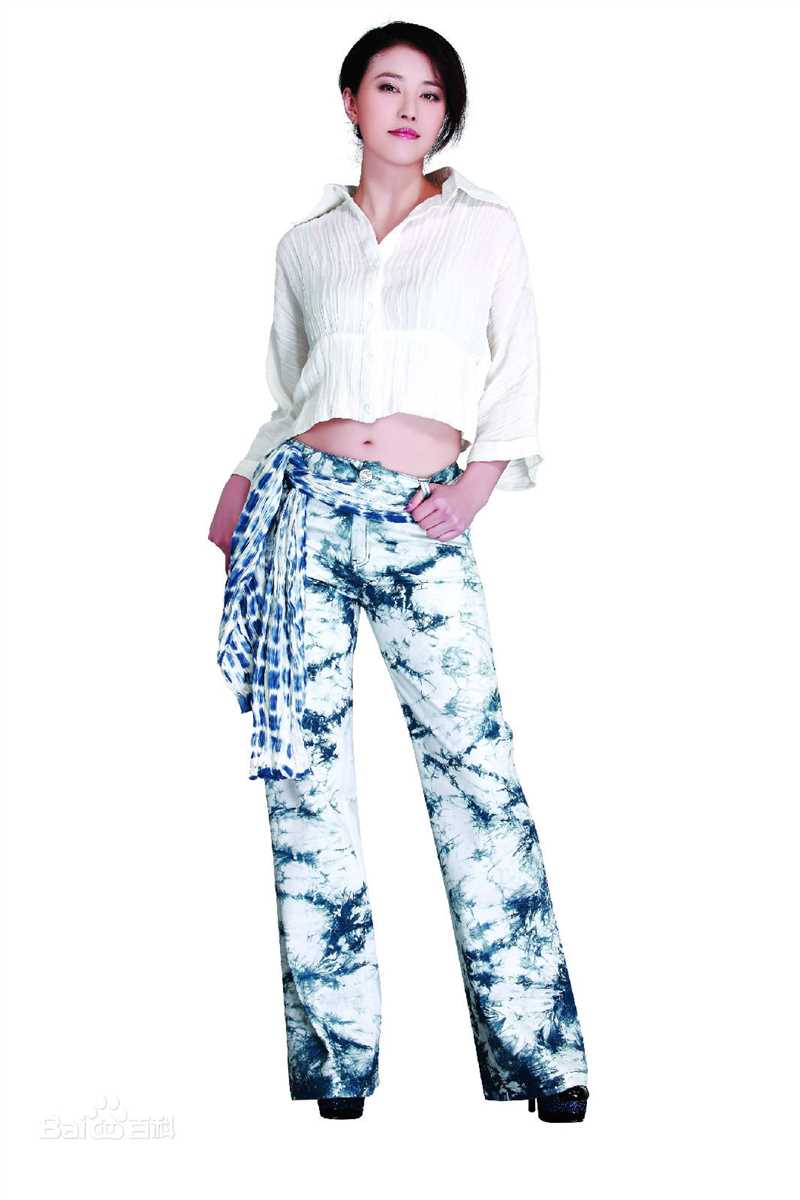 周海媚(Kathy CHAU)广告代言性感图片图集