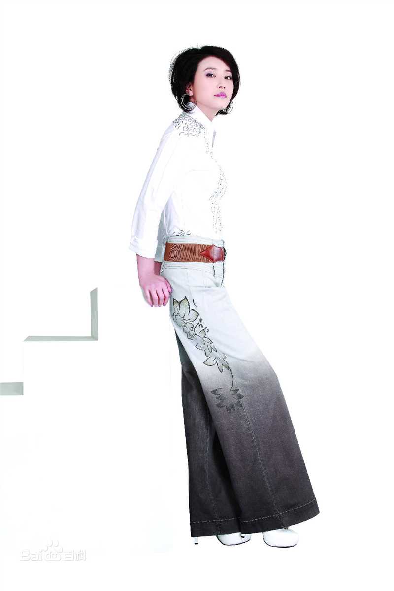 周海媚(Kathy CHAU)广告代言性感图片图集