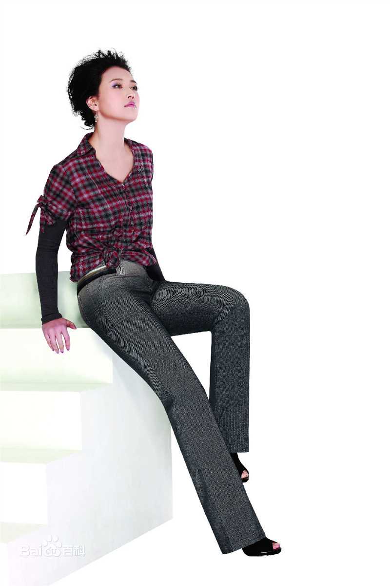 周海媚(Kathy CHAU)广告代言性感图片图集