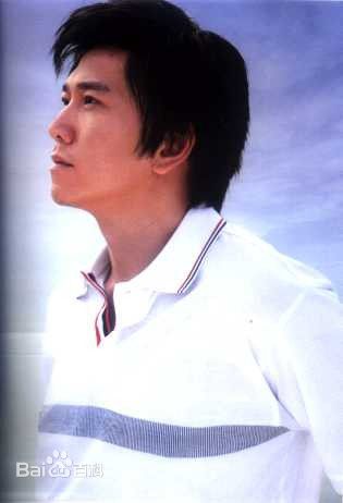 最新温兆伦(Deric Wan)壁纸