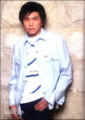 最新温兆伦(Deric Wan)壁纸