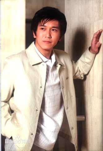 最新温兆伦(Deric Wan)壁纸