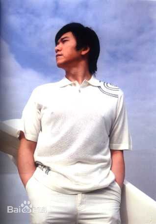 最新温兆伦(Deric Wan)壁纸