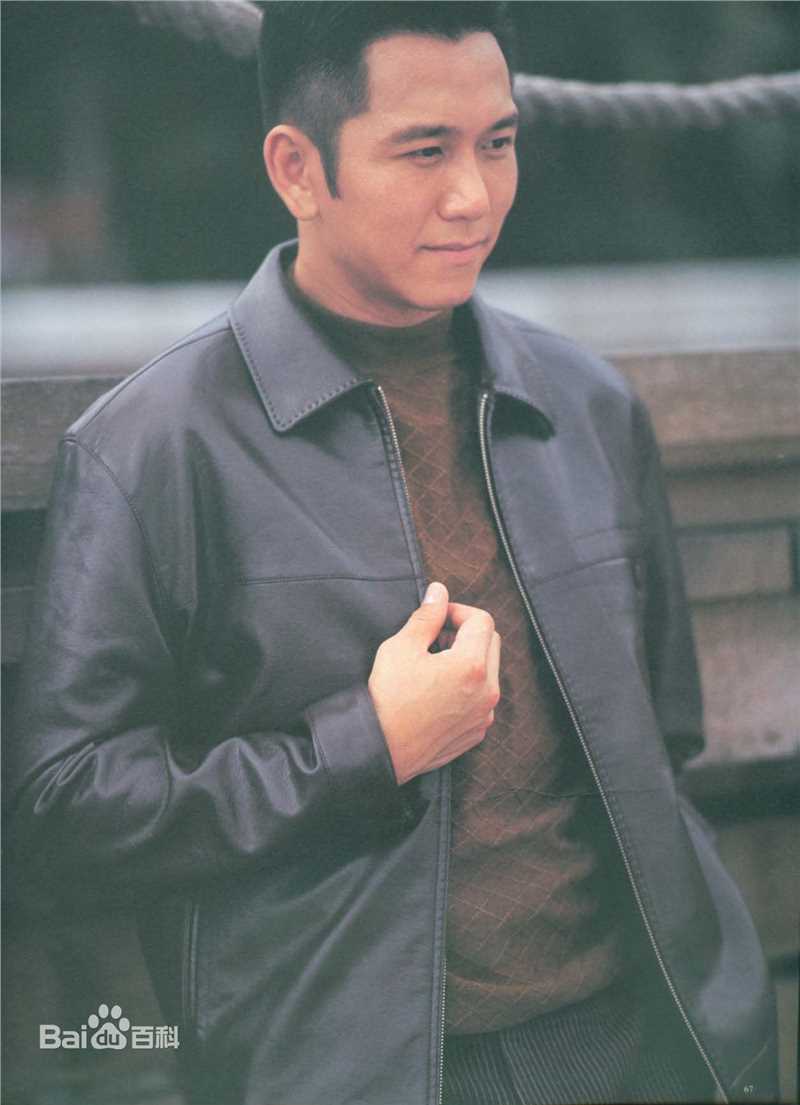 最新温兆伦(Deric Wan)壁纸