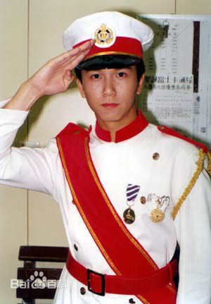 温兆伦(Deric Wan)90-95年 前后照片