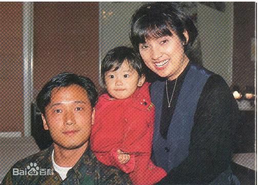 戚美珍(Jaime Chik Mei Chun)夫妻合照图册