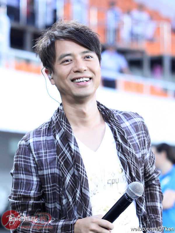 李克勤(Hacken Lee)相册前后照片