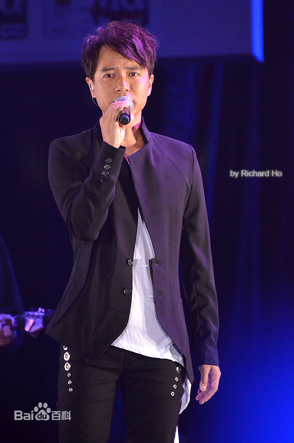 李克勤(Hacken Lee)相册性感图片图集