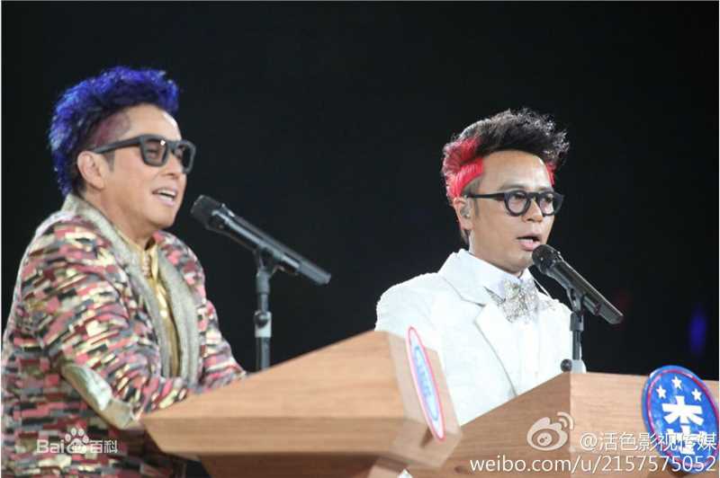 李克勤(Hacken Lee)2013左麟右李十周年演唱会 造型壁纸壁纸