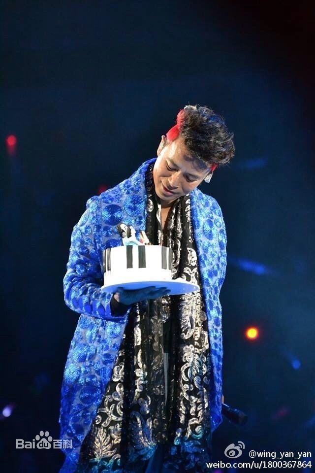 李克勤(Hacken Lee)2013左麟右李十周年演唱会 造型壁纸壁纸