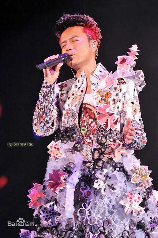 李克勤(Hacken Lee)2013左麟右李十周年演唱会 造型壁纸壁纸