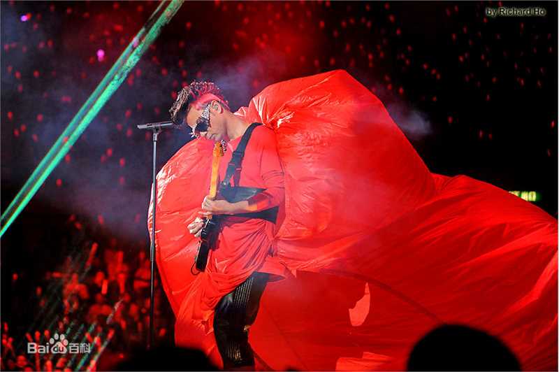 李克勤(Hacken Lee)2013左麟右李十周年演唱会 造型壁纸壁纸