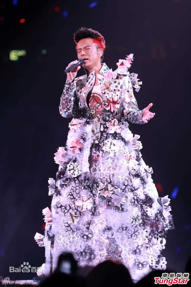 李克勤(Hacken Lee)2013左麟右李十周年演唱会 造型壁纸壁纸