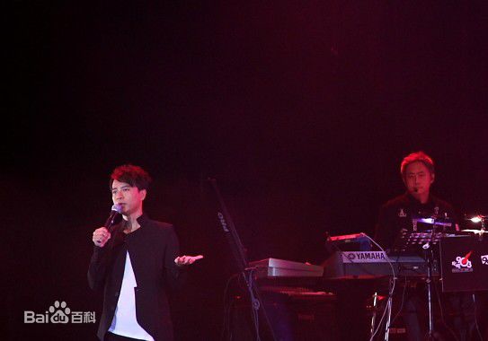 李克勤(Hacken Lee)林子祥与拉阔音乐会性感图片图集
