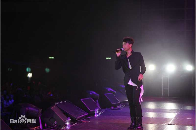 李克勤(Hacken Lee)林子祥与拉阔音乐会性感图片图集