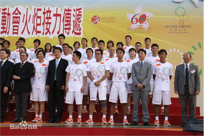 李克勤(Hacken Lee)东亚运动会41号火炬手图片图集