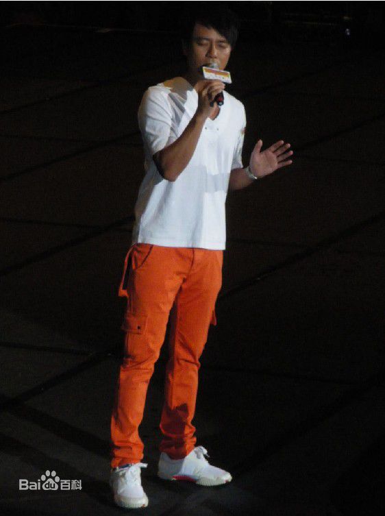 李克勤(Hacken Lee)2010关爱抗毒群星音乐会素颜照相册