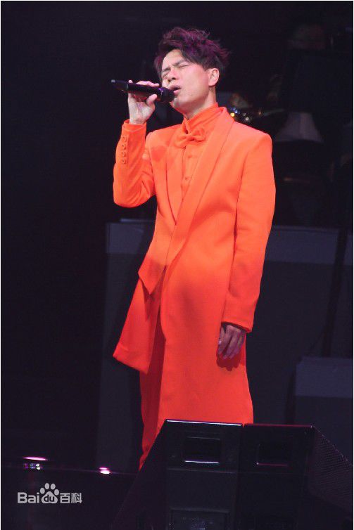 李克勤(Hacken Lee)2011克勤x小交演唱会性感图片壁纸