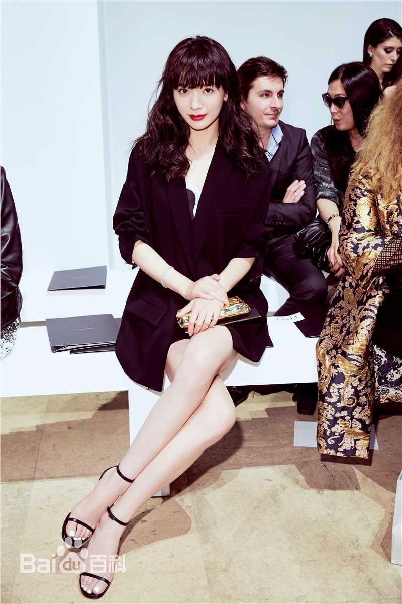 施诗(Kira)巴黎高定周壁纸壁纸