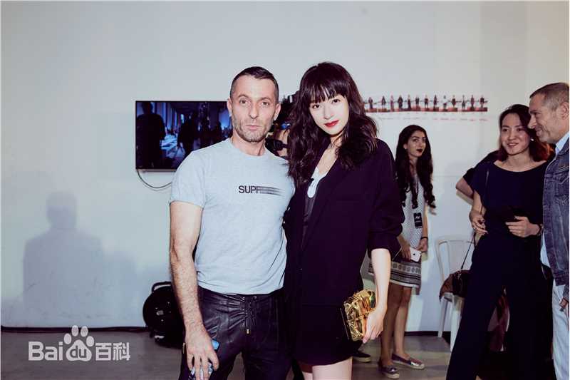 施诗(Kira)巴黎高定周壁纸壁纸