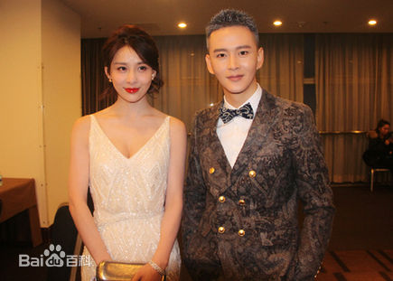 黄宥明(Huang Ming)黄明出席微博之夜图片图集