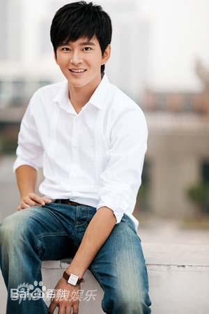 黄宥明(Huang Ming)2010年《葵花怒放的声响》高清剧照