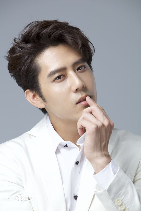 胡宇威(George Hu)宣传照图片图集