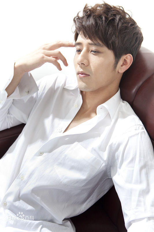 胡宇威(George Hu)宣传照图片图集