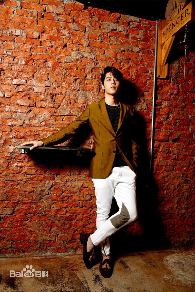 胡宇威(George Hu)媒体报导性感图片壁纸