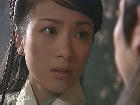 精选杨怡(Tavia Yeung Yi)在2003年《怪侠一枝梅》饰演钟环中的图册