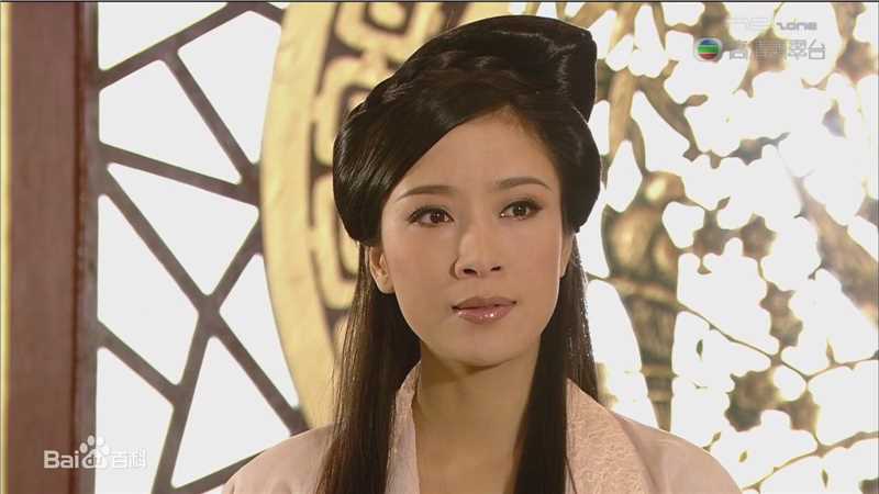 杨怡(Tavia Yeung Yi)在2009年《宫心计》饰演姚金玲中的