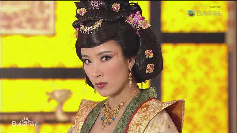 杨怡(Tavia Yeung Yi)在2009年《宫心计》饰演姚金玲中的