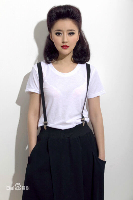 周牧茵(Zhou Muyin)照片生活照相册